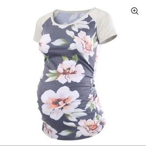 Maternity floral T-Shirt ✨5 for $25✨Bundle and Save!